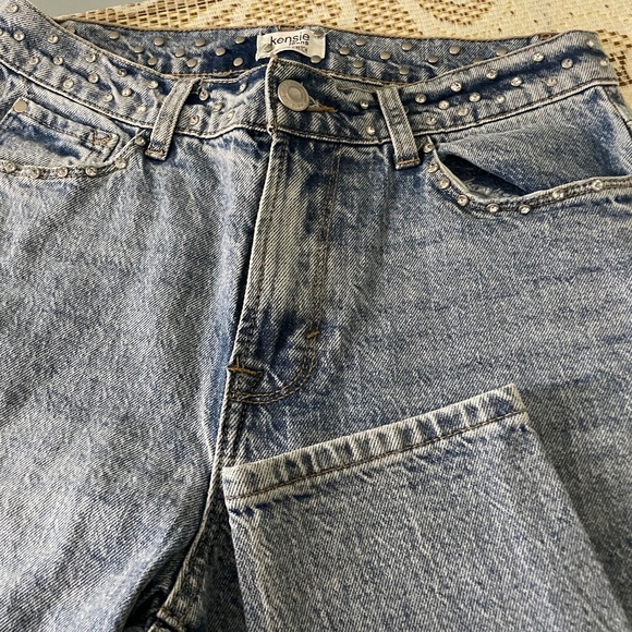 Kenzie size 4, high waisted jeans, with crystal studs around the waist. - Picture 1 of 5